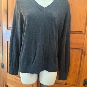 Quince Charcoal V-Neck Sweater